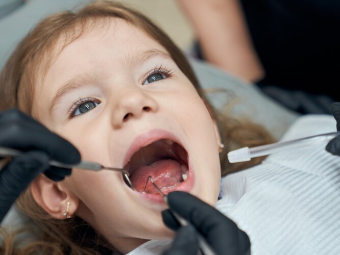 Clinica Doctor Melwani - Odontopediatria
